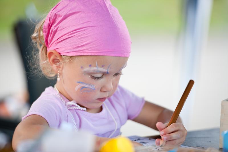 Kinderschminken zum Marktplatzfest