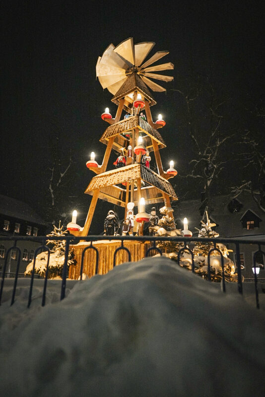 Pyramide auf dem Marktplatz in Oberwiesenthal